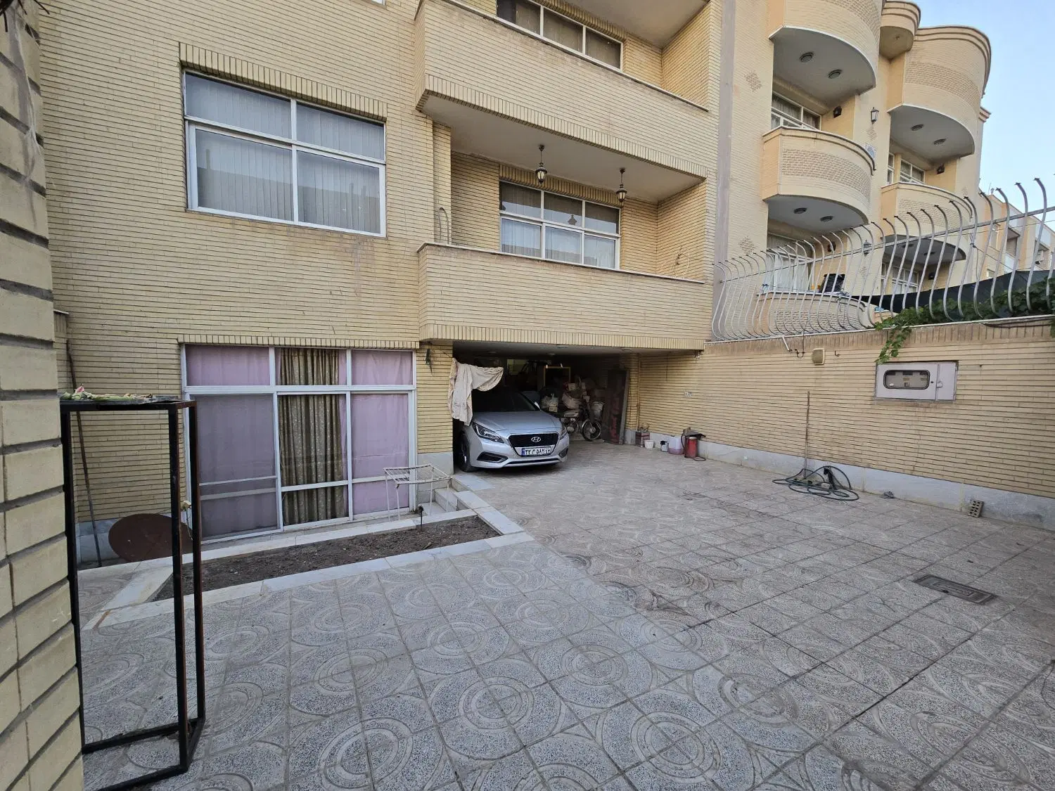 مسکونی زوان جی‌پینارت