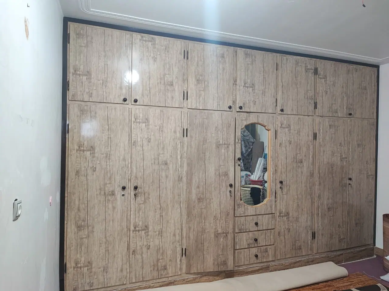 فروش طبقه بالاپارک موتور (متراژ۲۳۵متری)