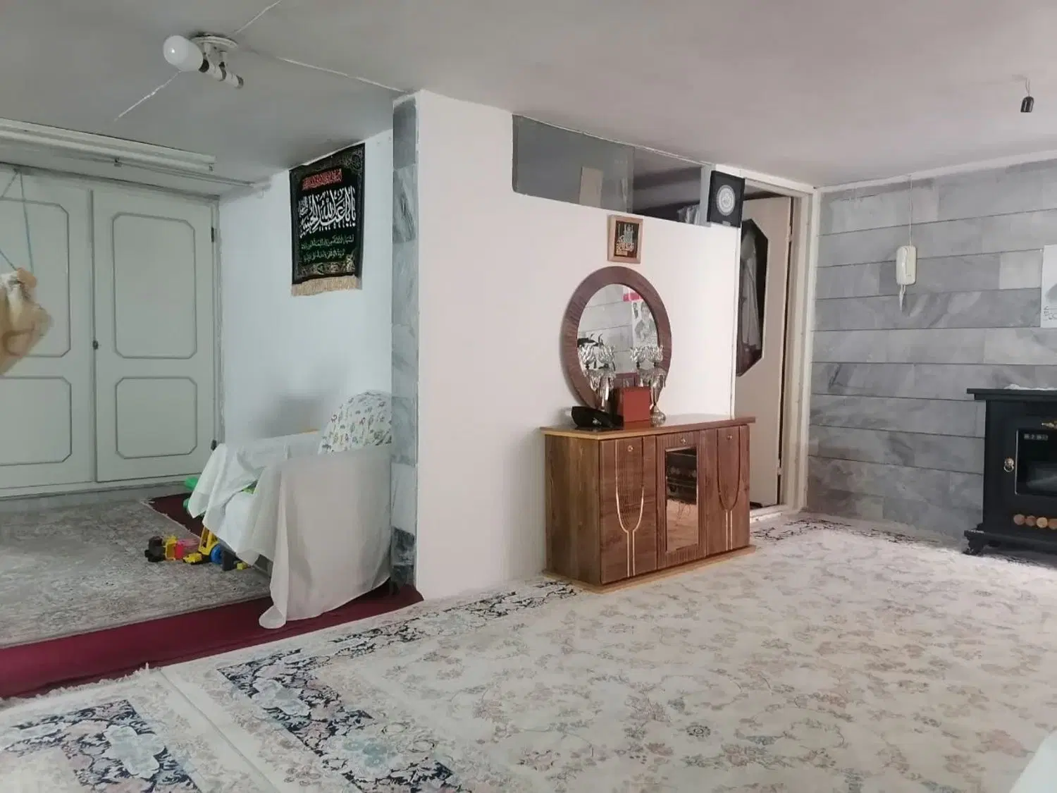 یک طبقه  ۹۰ متر  یک خواب