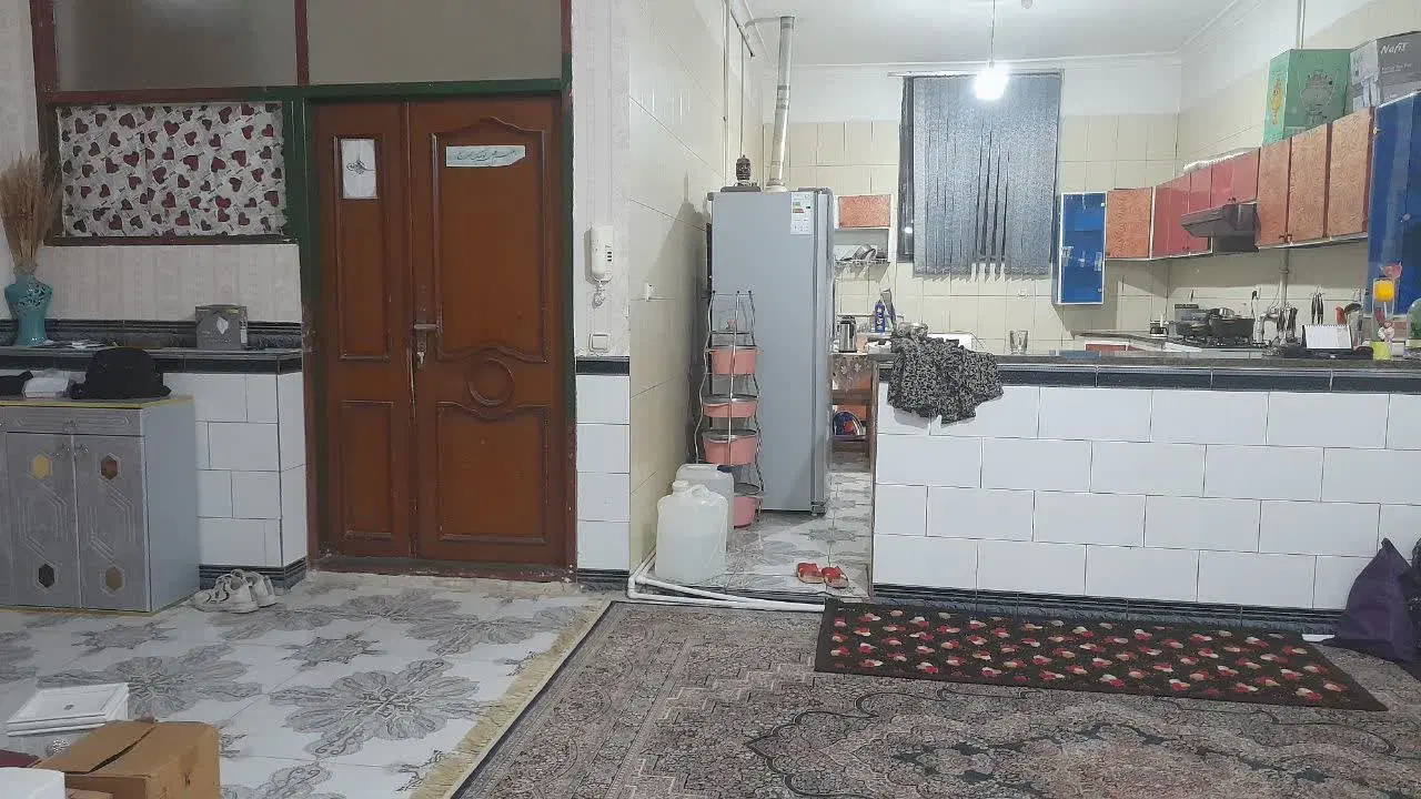 یک واحدآپارتمان۱۲۰متری درخیابان خرمشهر
