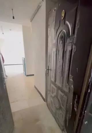 فاز۹ ۸۰متری اسانسور انباری پارکینگ