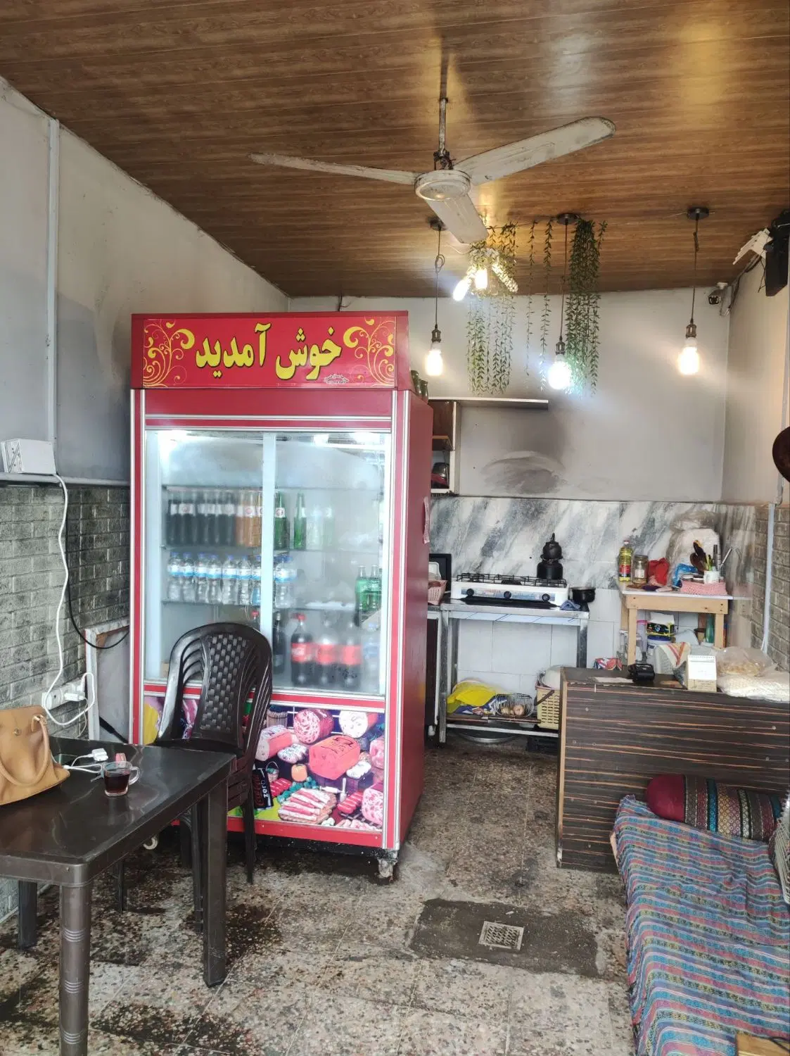 اجاره مغازه ۱۸مترواقع درطالب آبادسرخیابان اصلی