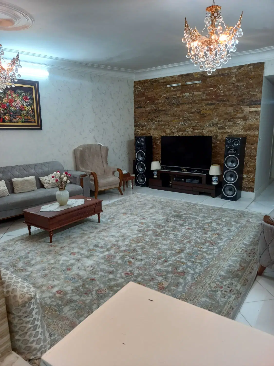 آپارتمان ۷۶متری مطهری