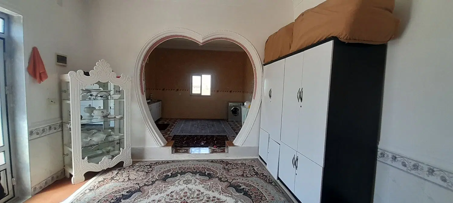 یک واحد خانه اجاره داده میشود