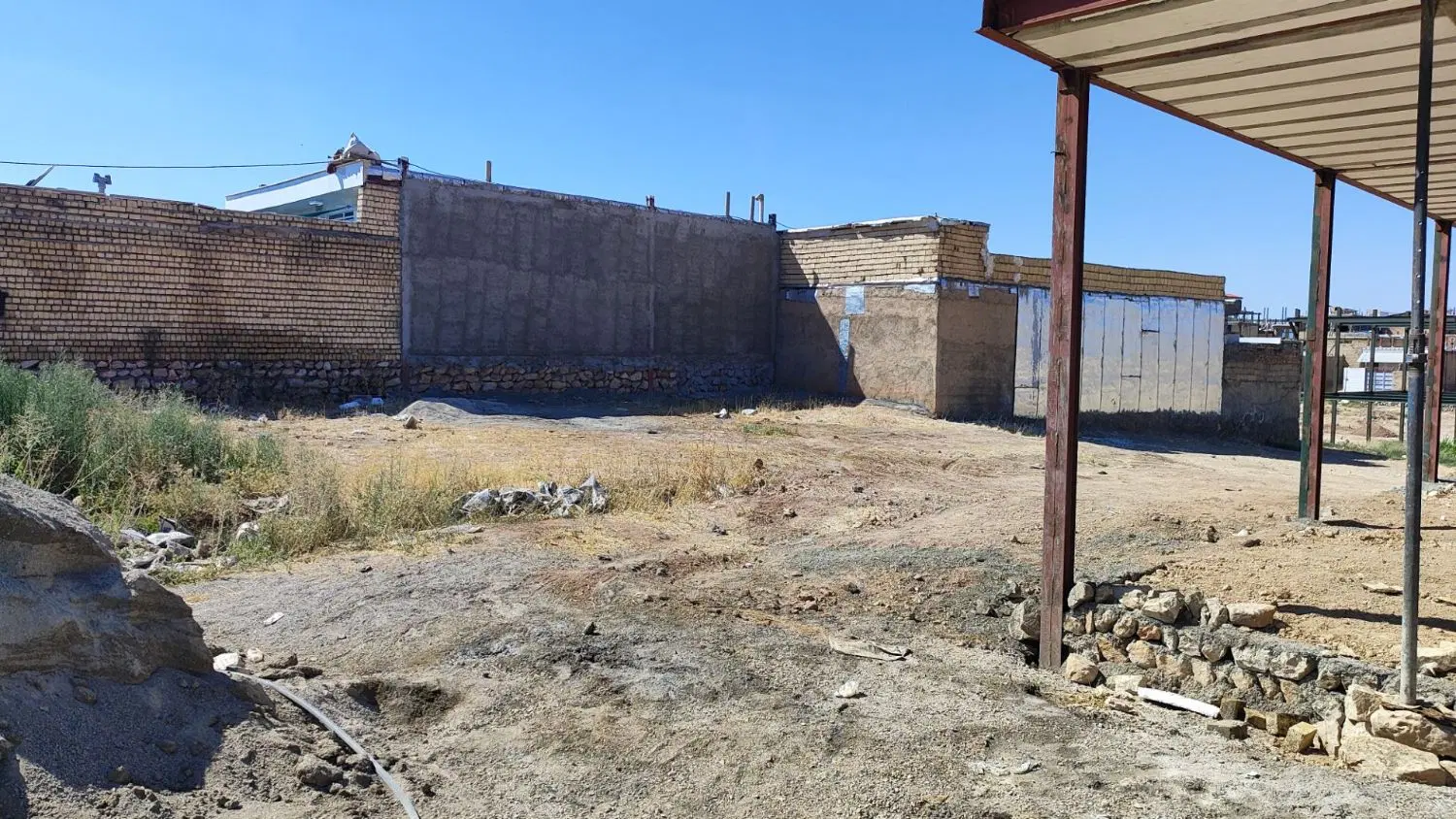زمین شهرک امام خمینی ره بوستان 21وسط کوچه