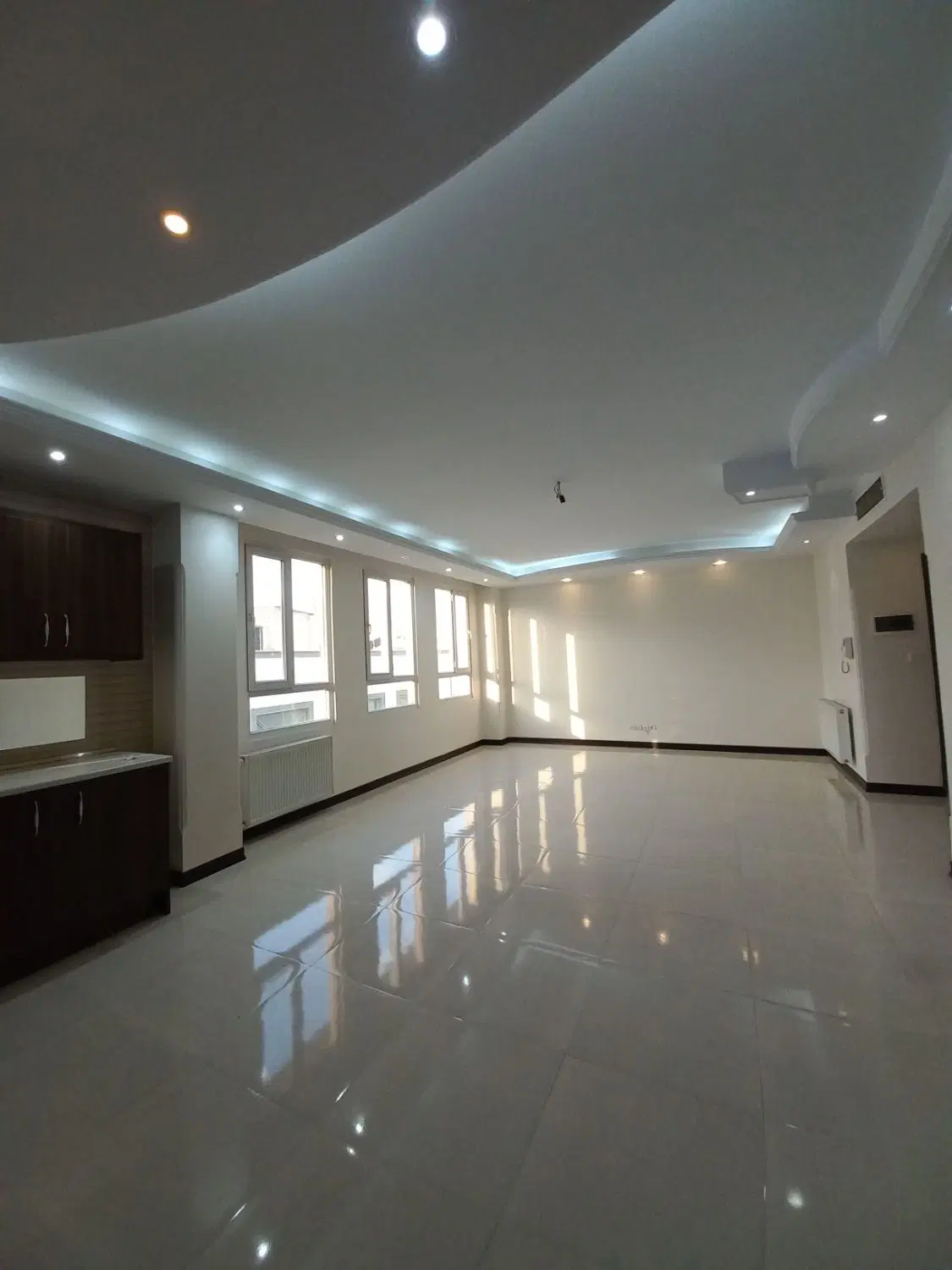 آپارتمان متراژ پایین پارکینگ‌دار