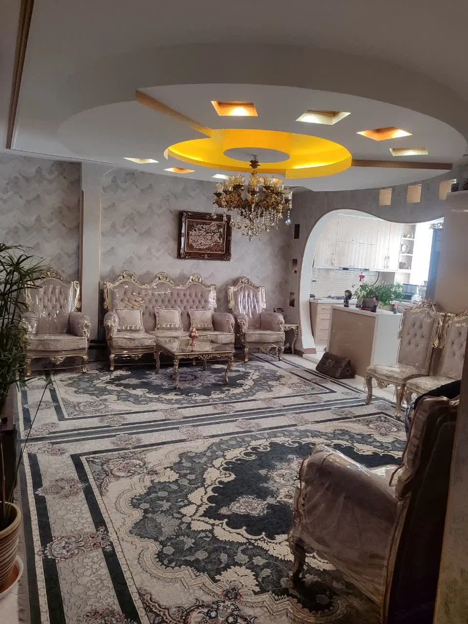 ۸۱ متر در خیابان کهریزی مدرس یک