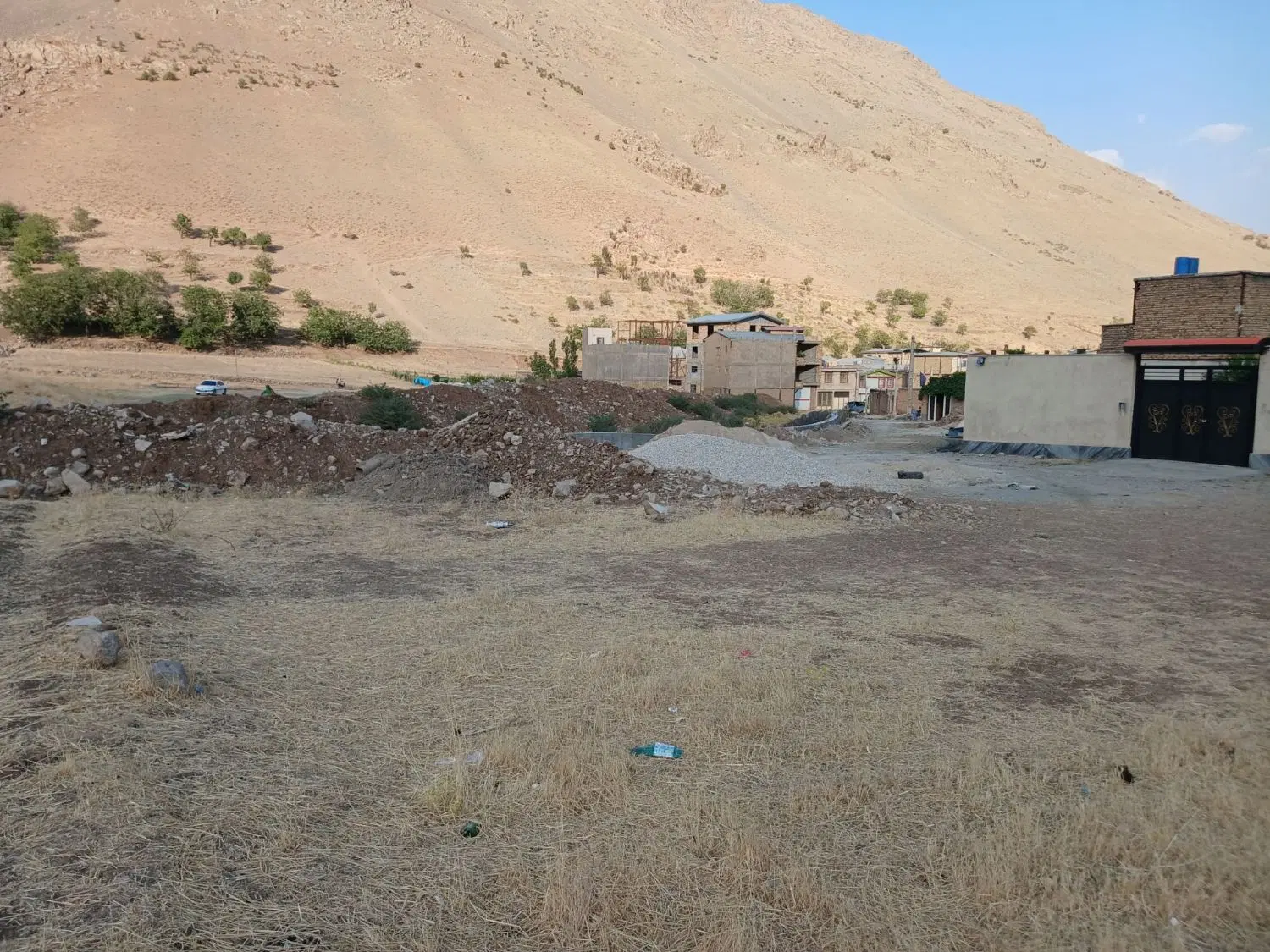 زمین ساختمانی ونایی
