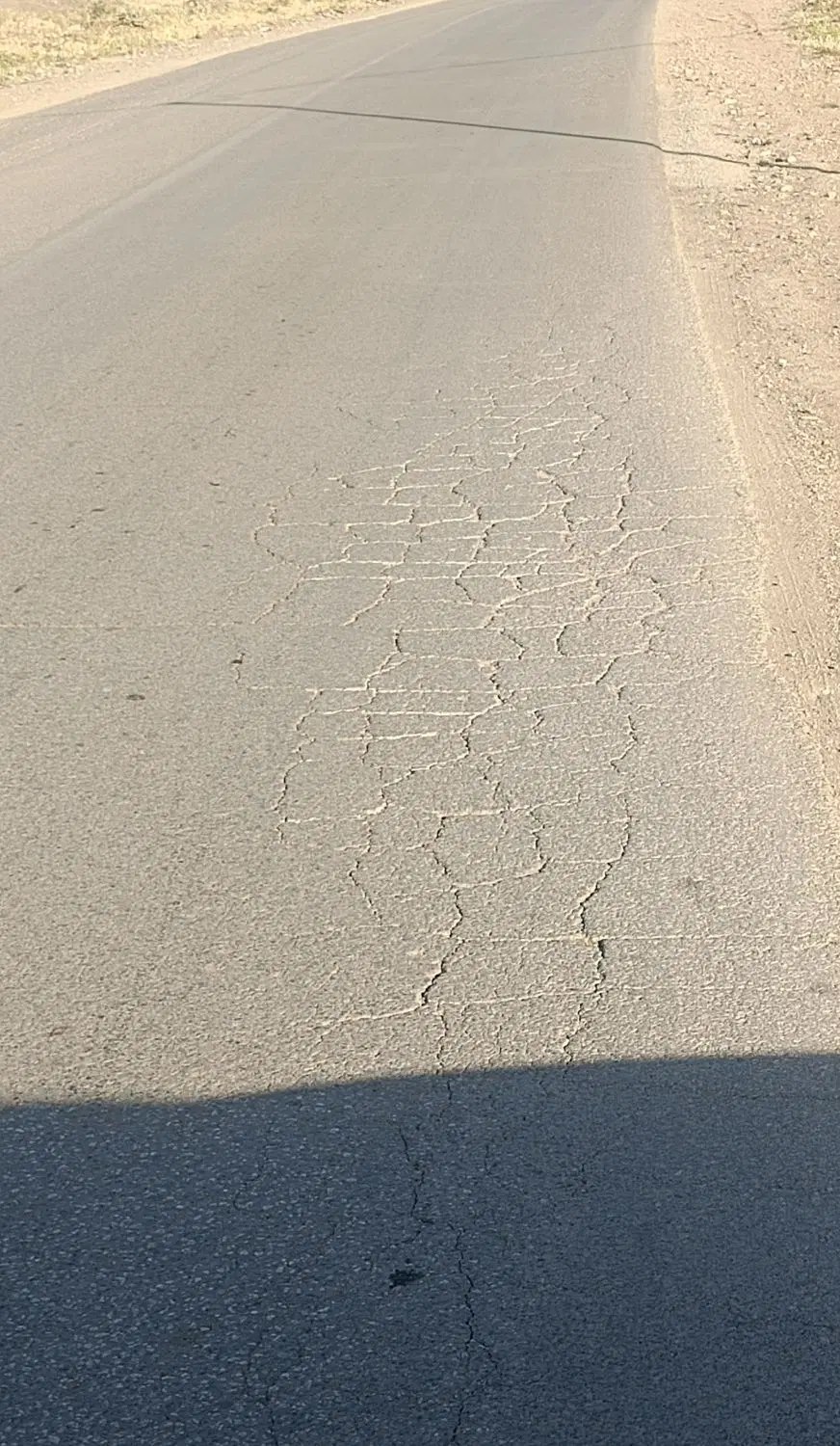 زمین بر خیابان اصلی چشین