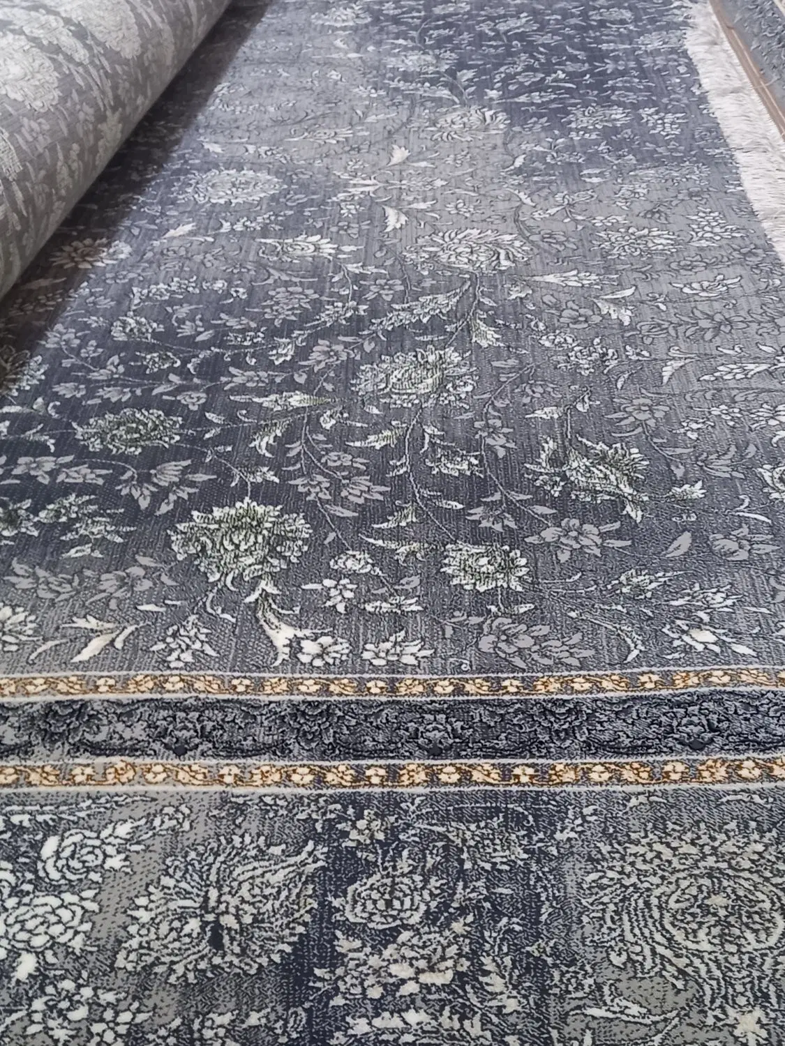 خانه اجاره ای طبقه دومستقل کابینت آشپزخانه وکمدکار