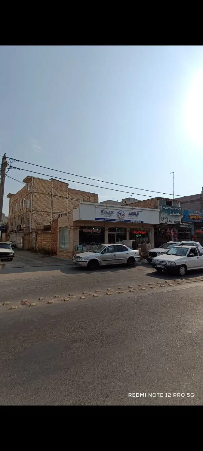 تجاری مسکونی واقع در خیابان کشاورزی نبش 177 متراژ