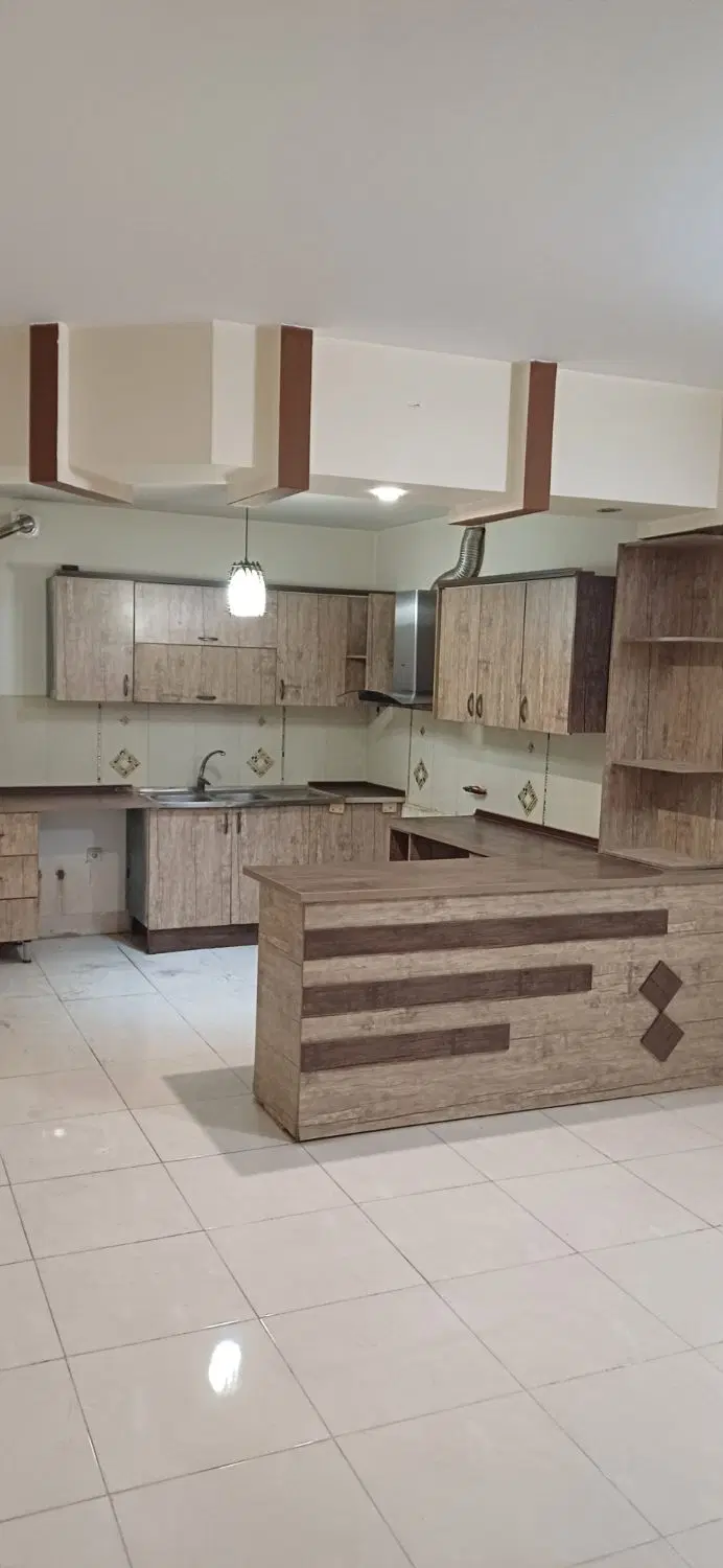 آپارتمان 85 متری_  اندیشه 6_ فول امکانات_ تخلیه