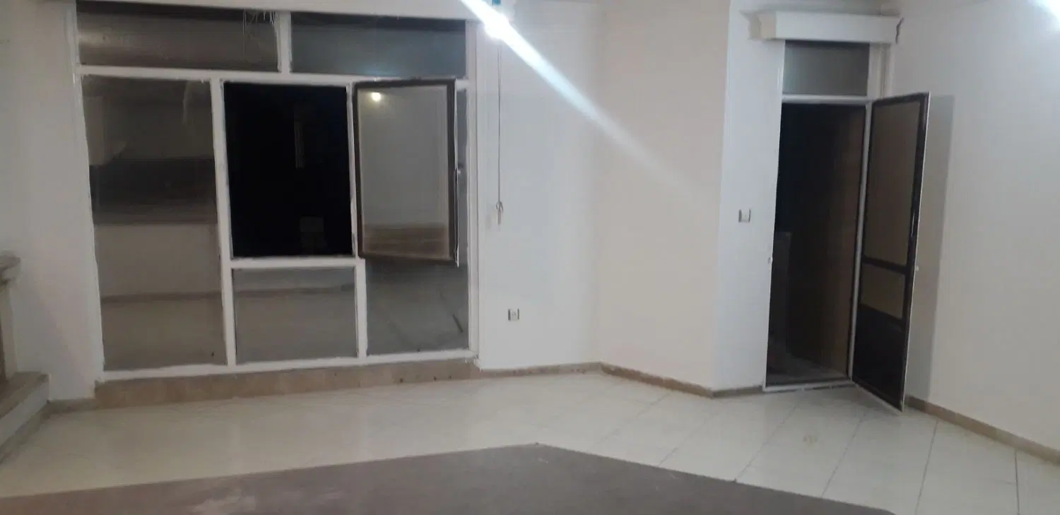 ۸۵متری هاشمیه ۱۹بهمن