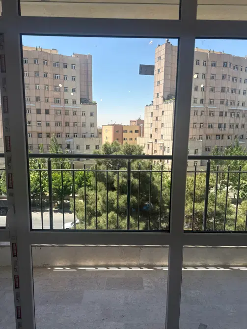 آپارتمان ۱۴۵متری نوساز استخر