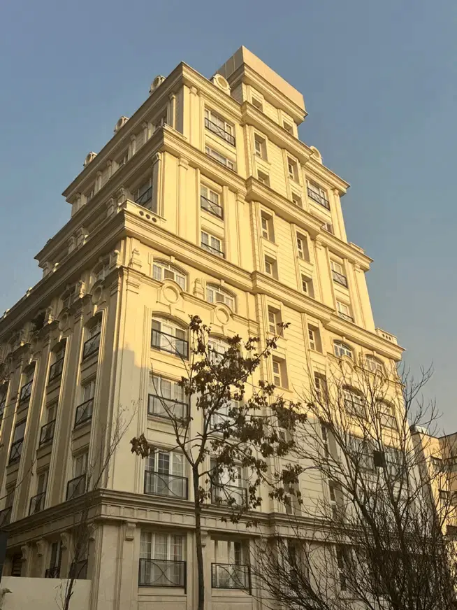 320 متر- نوساز- 4 خواب مستر- دو پارکینگ