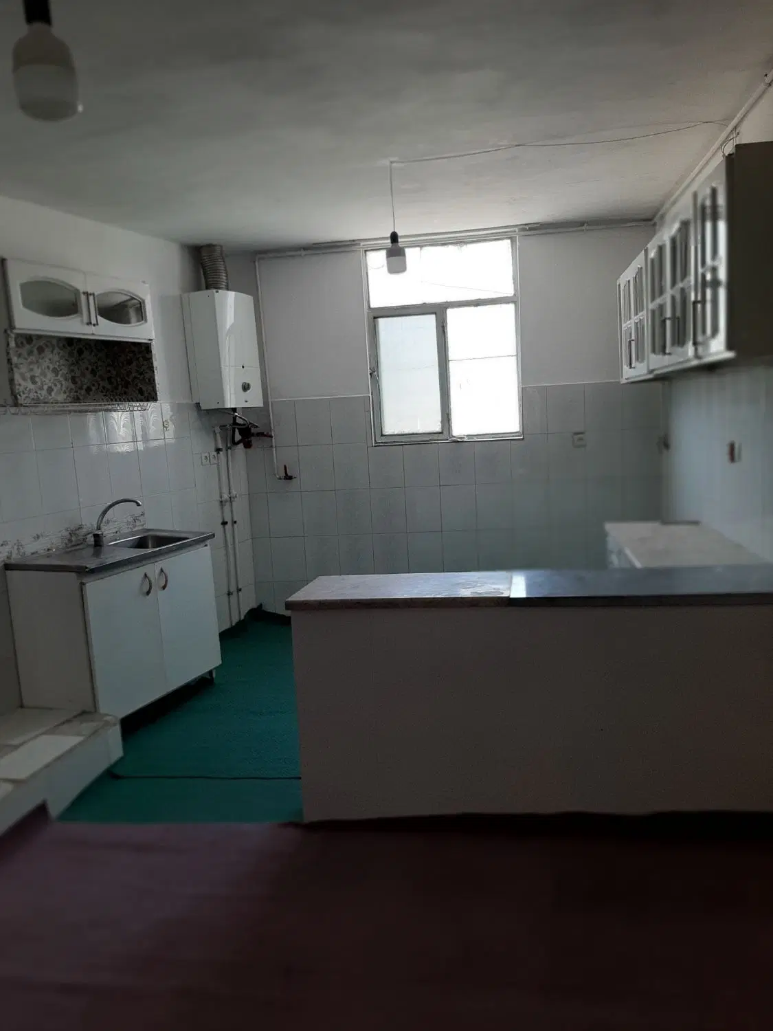 سوئیت ۴۵ متری بالای پارکینگ