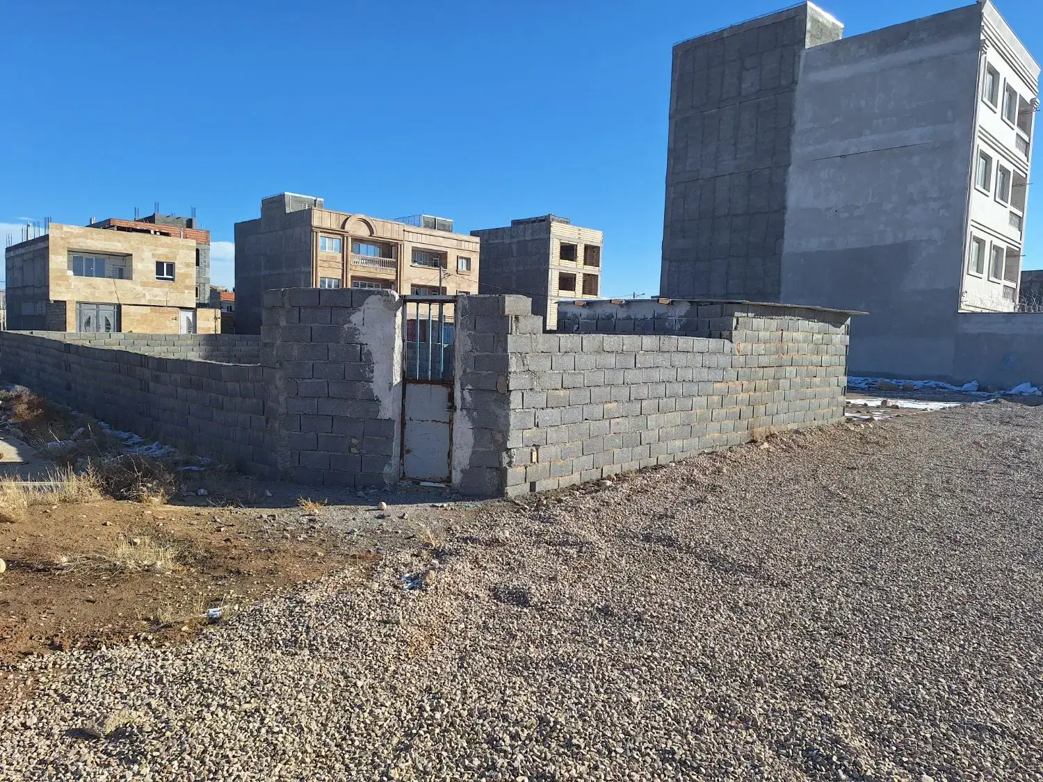 زمین دو نبش سنددار (اطهر زاده،شهرک حکمت)