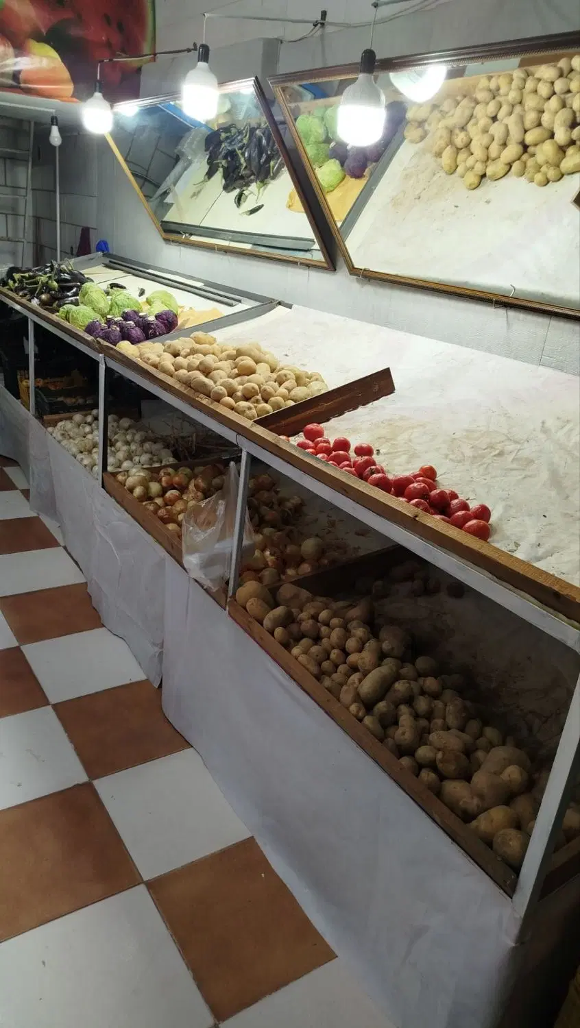 اجاره مغازه باکلیه لوازم میوه فروشی