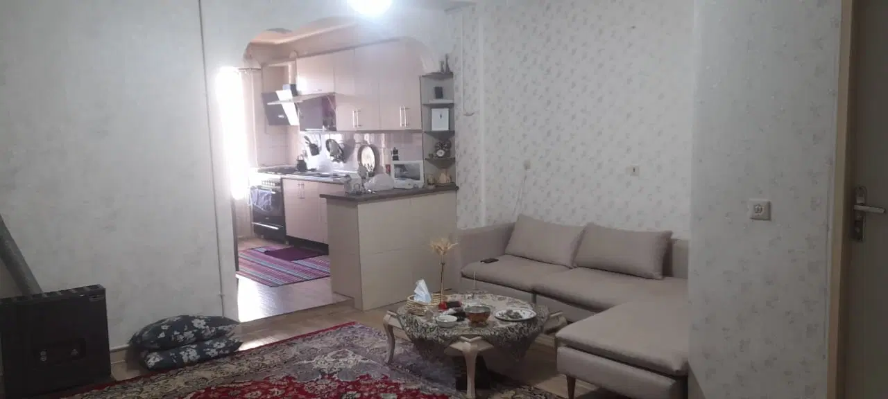 اردلانهای بالا۱۳۰متر۲خواب ۲سال ساخت