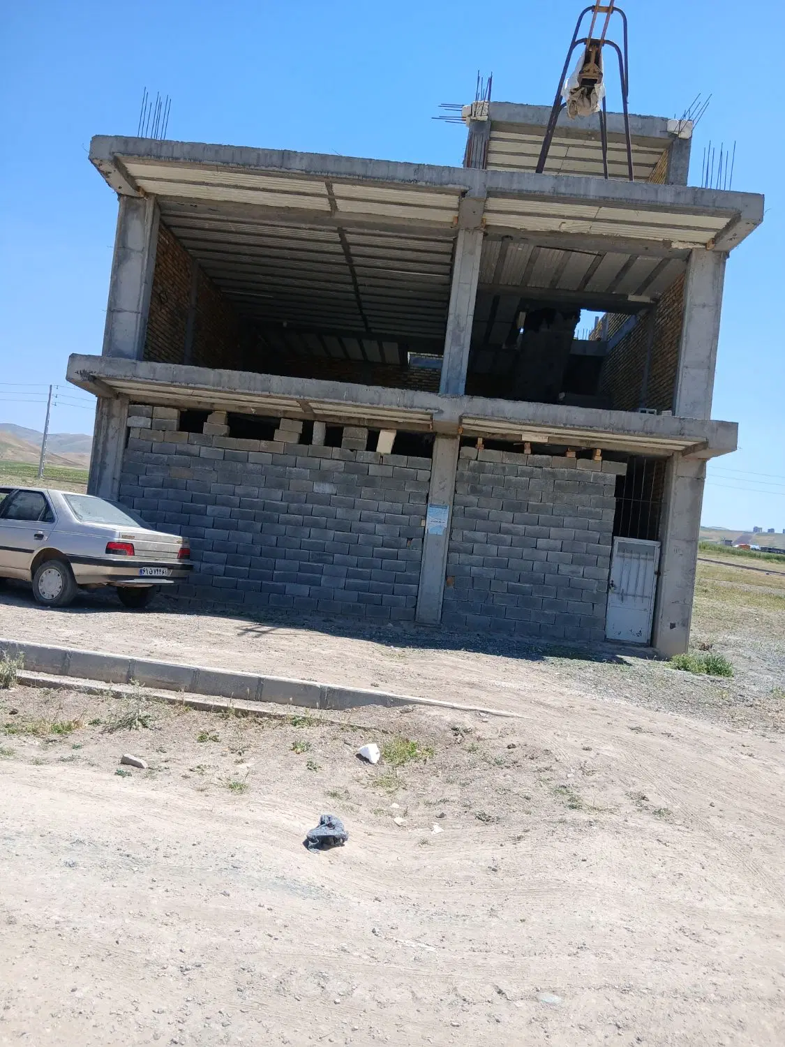 فروش 2 طبقه مسکونی فاز 2شهرداری توبره ریز