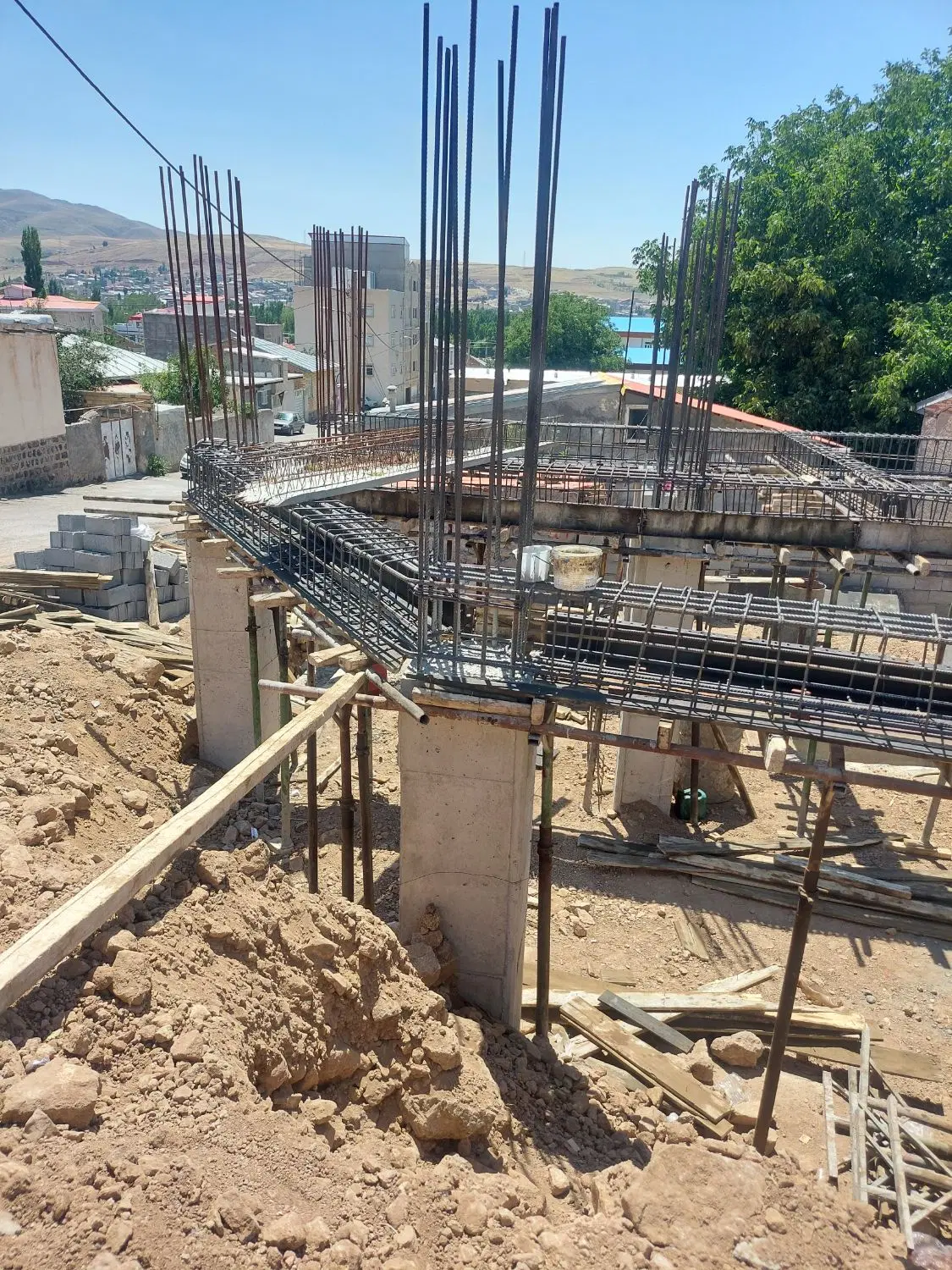 پیش فروش واحد سه خواب ، نبش خیابان
