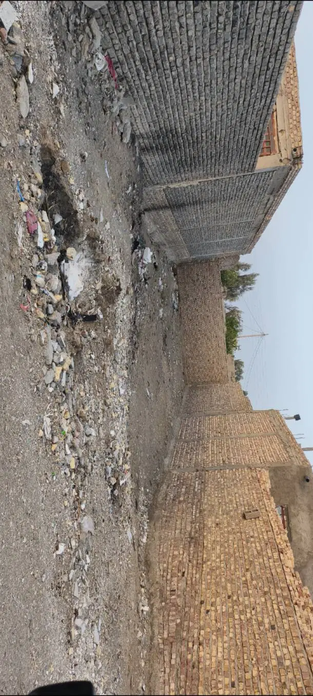 زمین فروشی