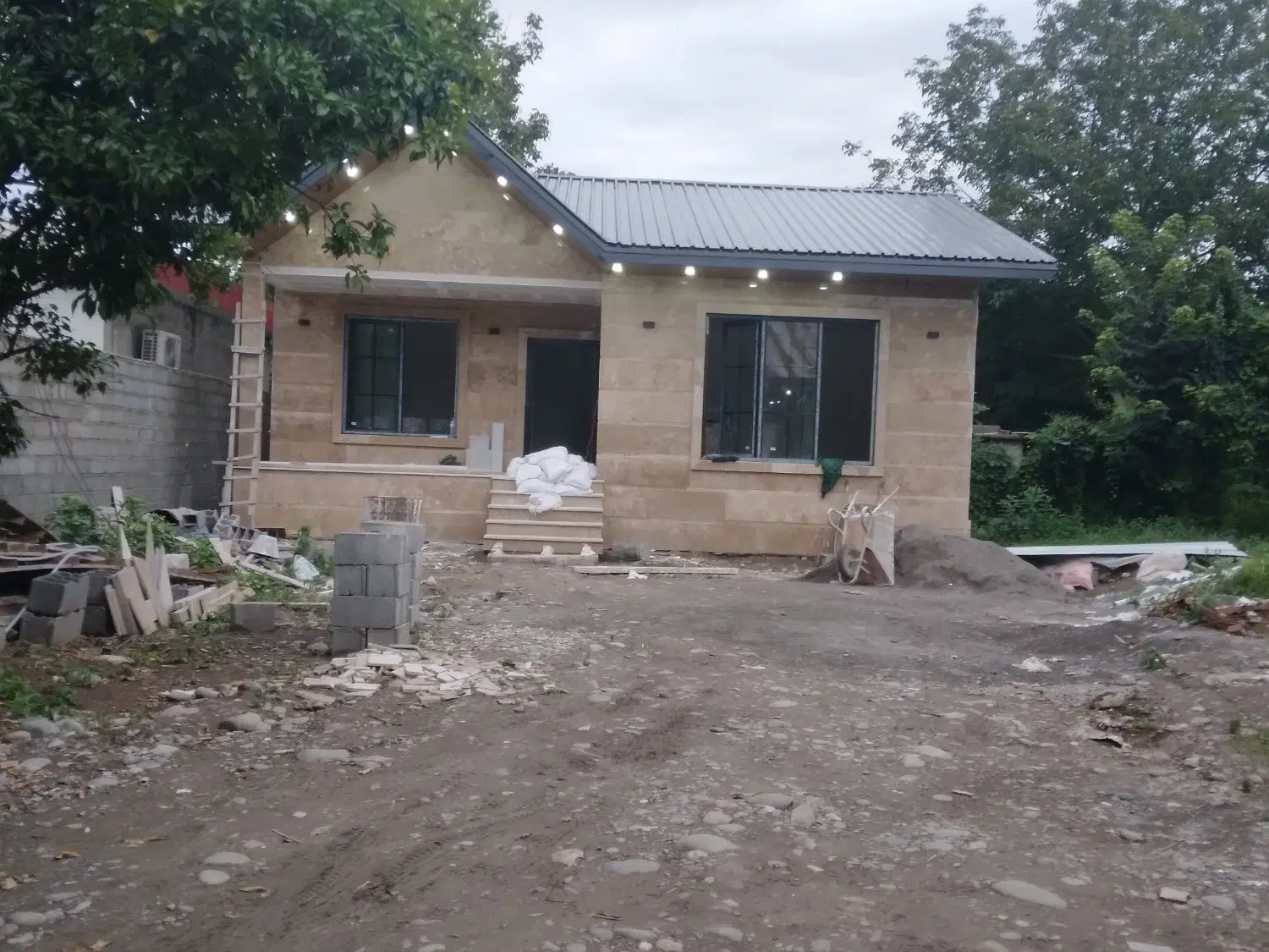 خانه ویلایی ۲۵۲ متر مربعی