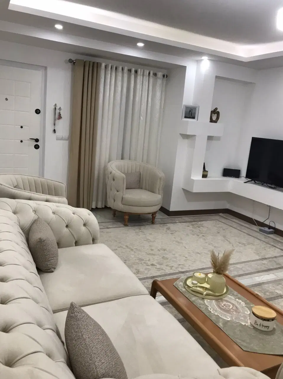 ویلایی هفت تیر