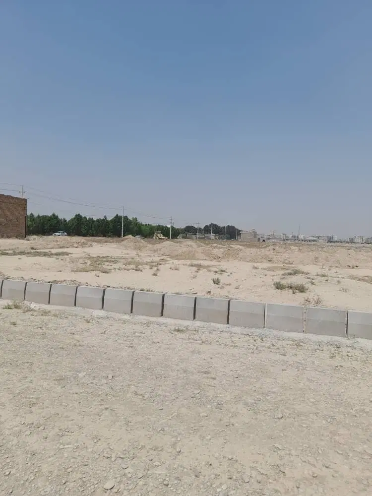زمین ۲۰۰ متری سند تک برگ