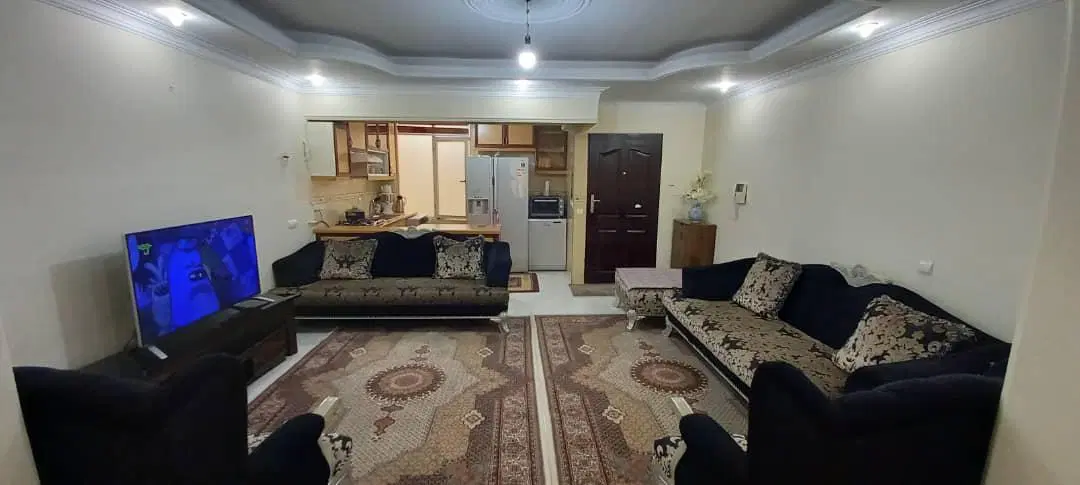 همخونه خانم