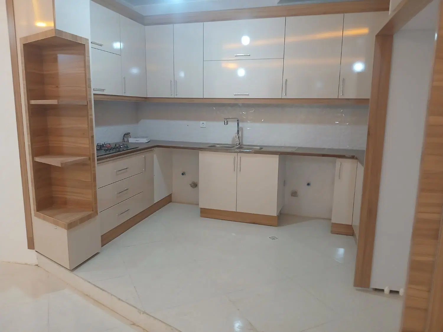اجاره یک واحد آپارتمان  شهرک آذربایجان