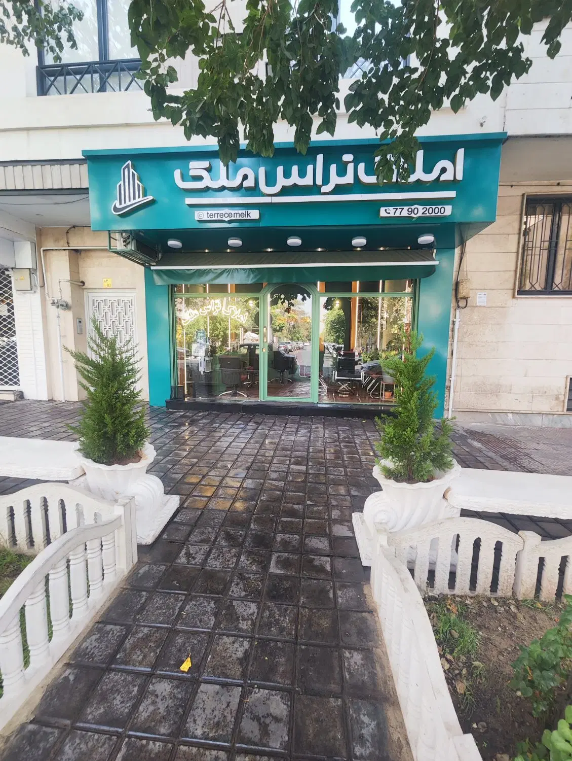 135متر_دو نبش_خوش نقشه_سازه ای در خور تحسین