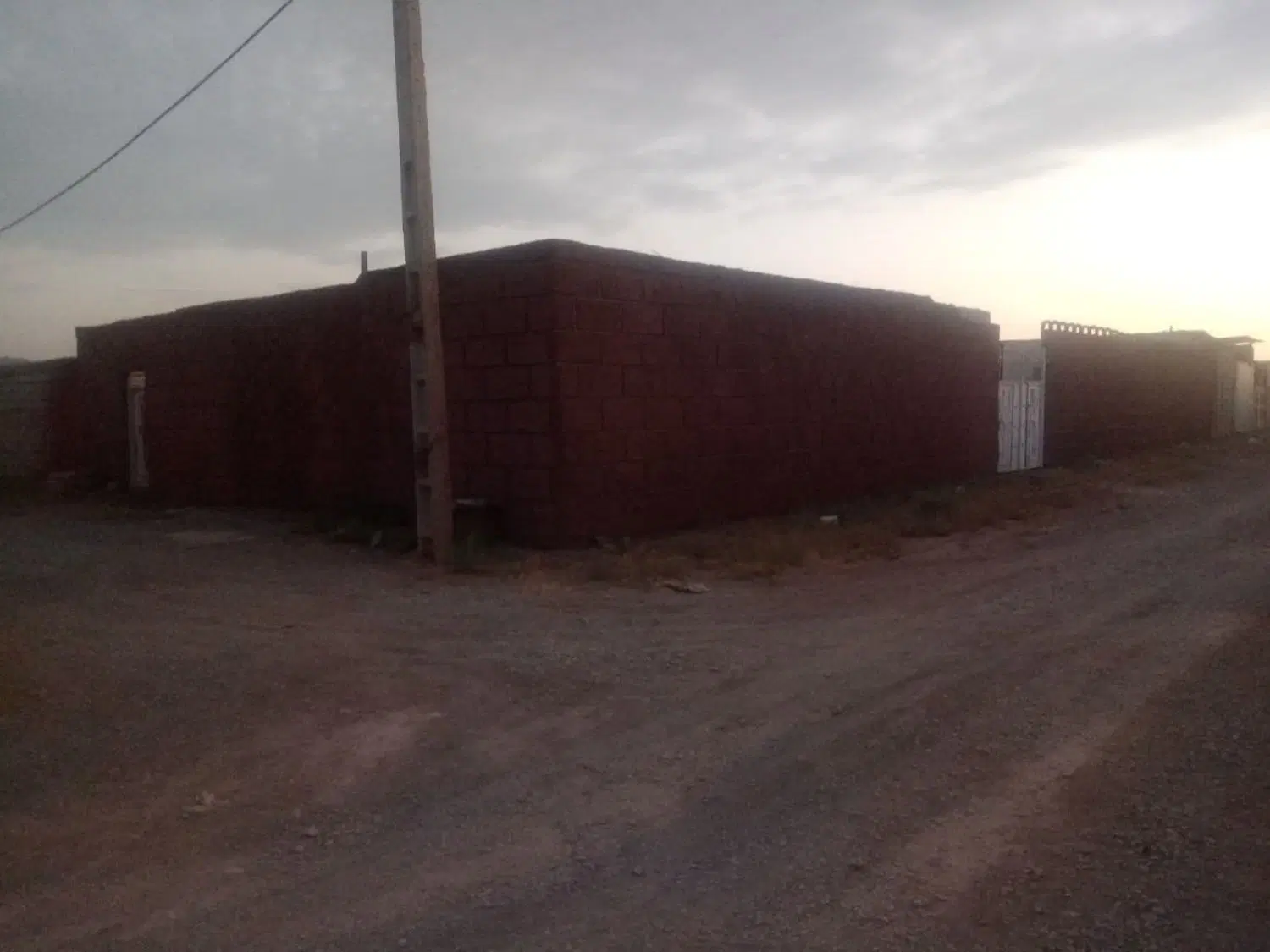 باغ 300متری حاجی آباد
