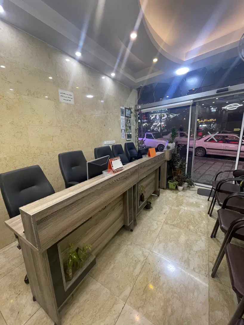 مغازه هشتاد متری بر اصلی غرب بلوار پروین