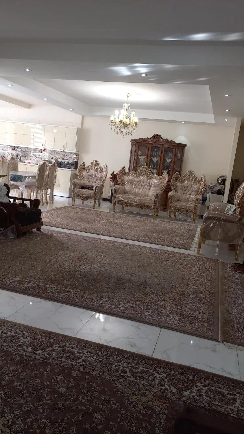 افسریه۱۳۵ سه خوابه فول امکانات