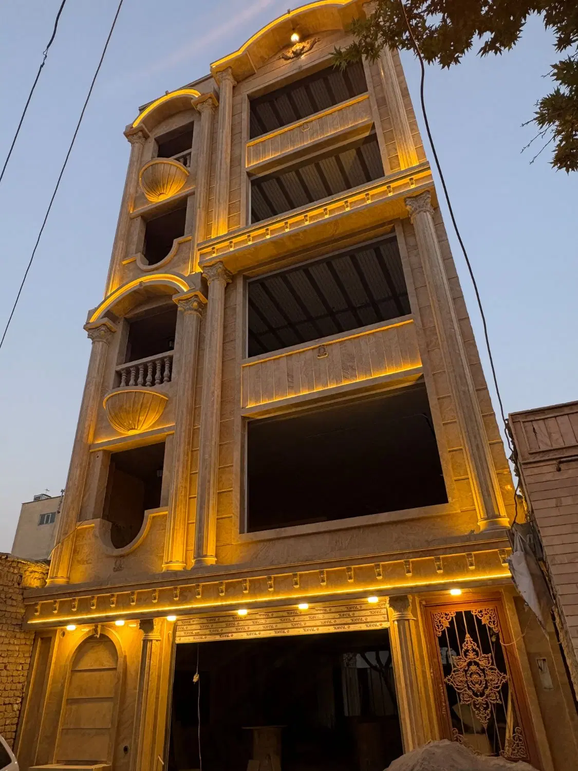 آپارتمان ۱۱۰ متری