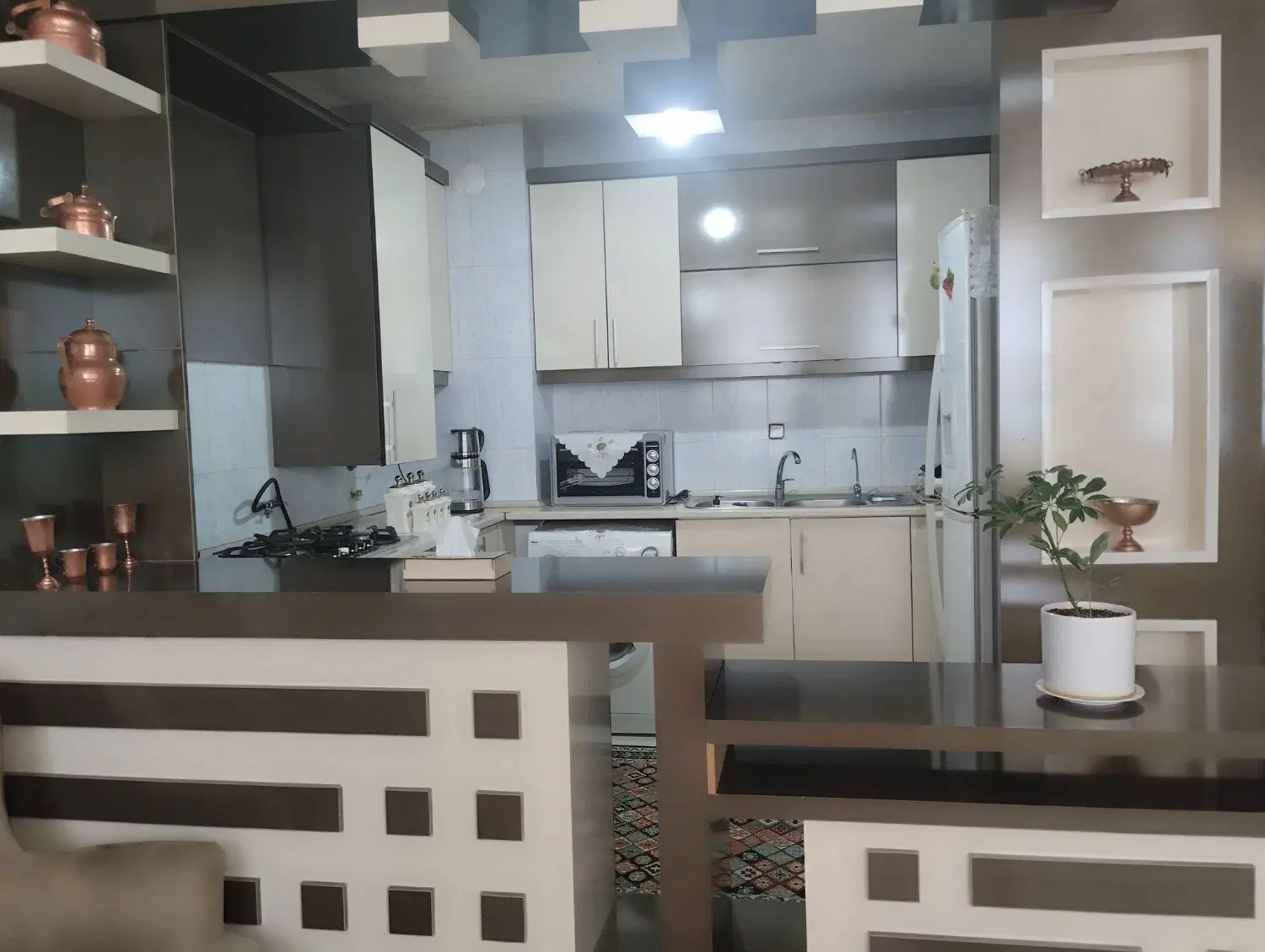 یک طبقه آپارتمان ۷۵ متری