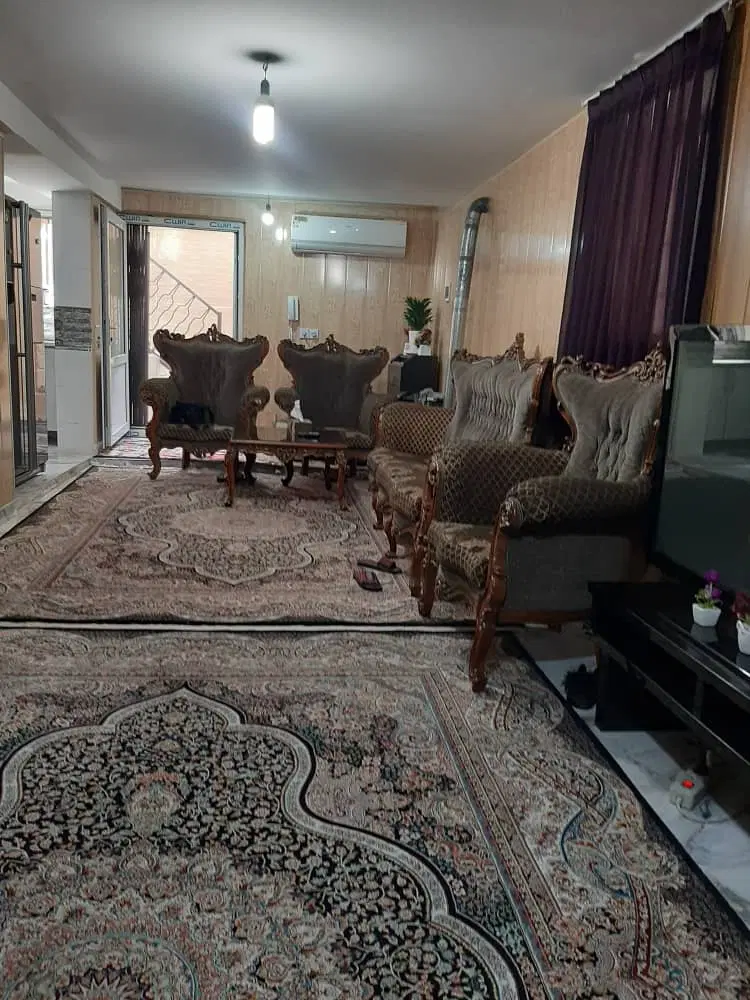 دو طبقه ویلایی دربست