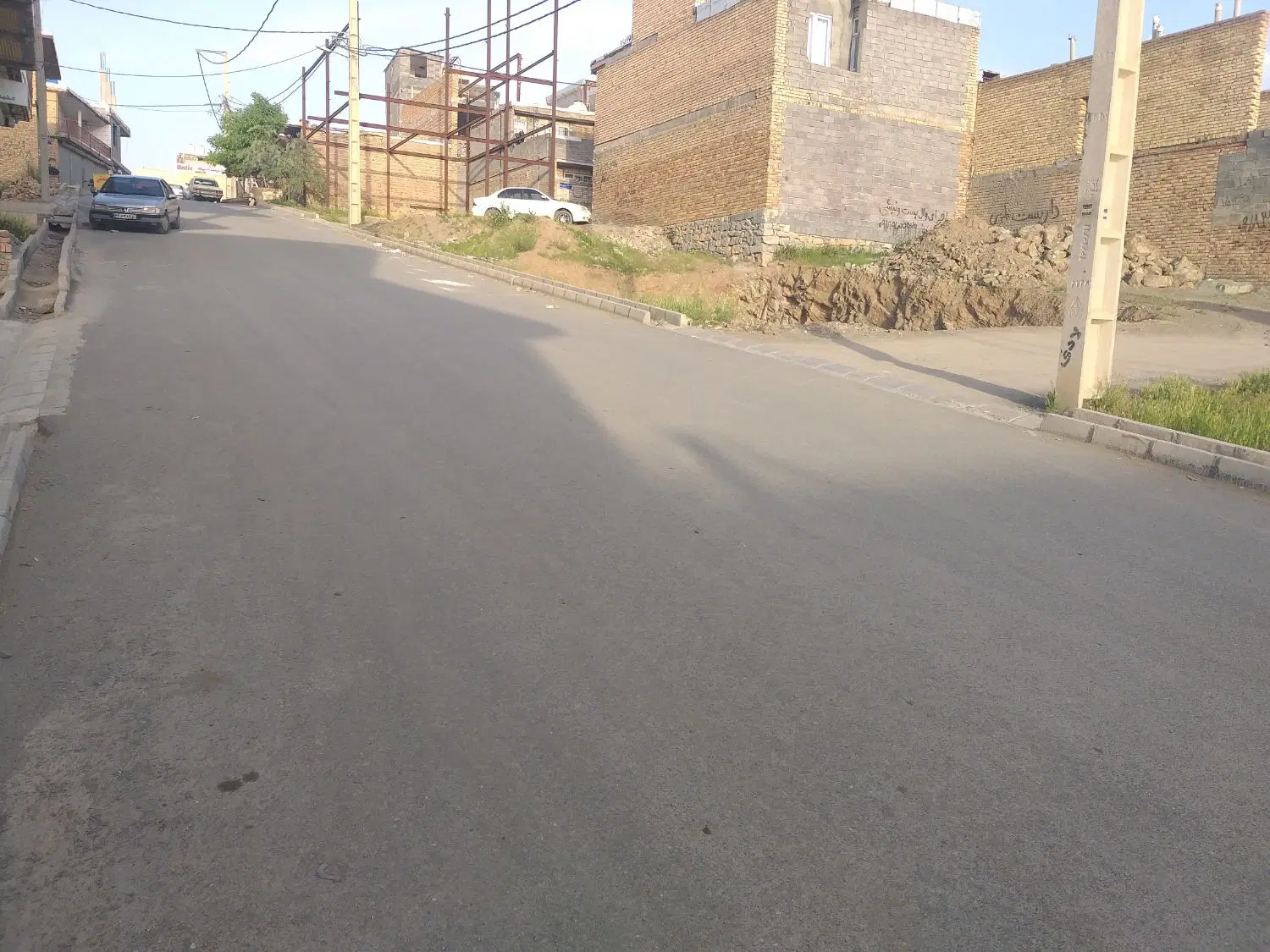 زمین روی خیابان اصلی اساوله