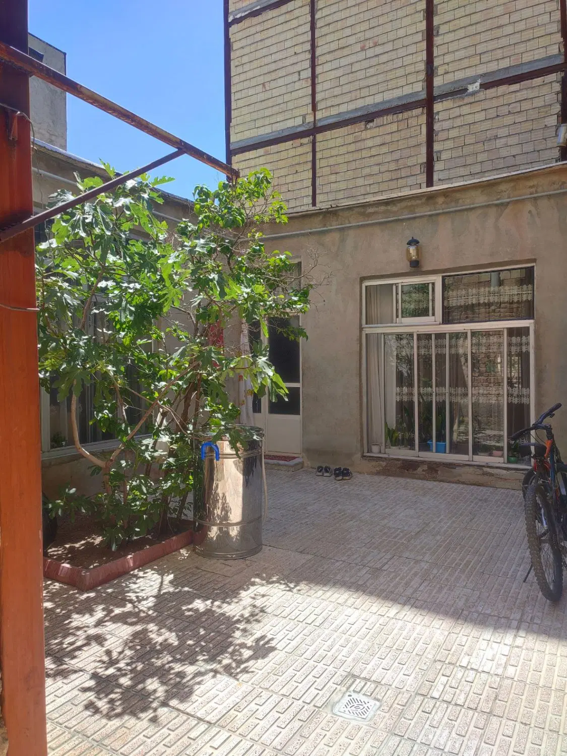 فروش  حیاط امیرباغی