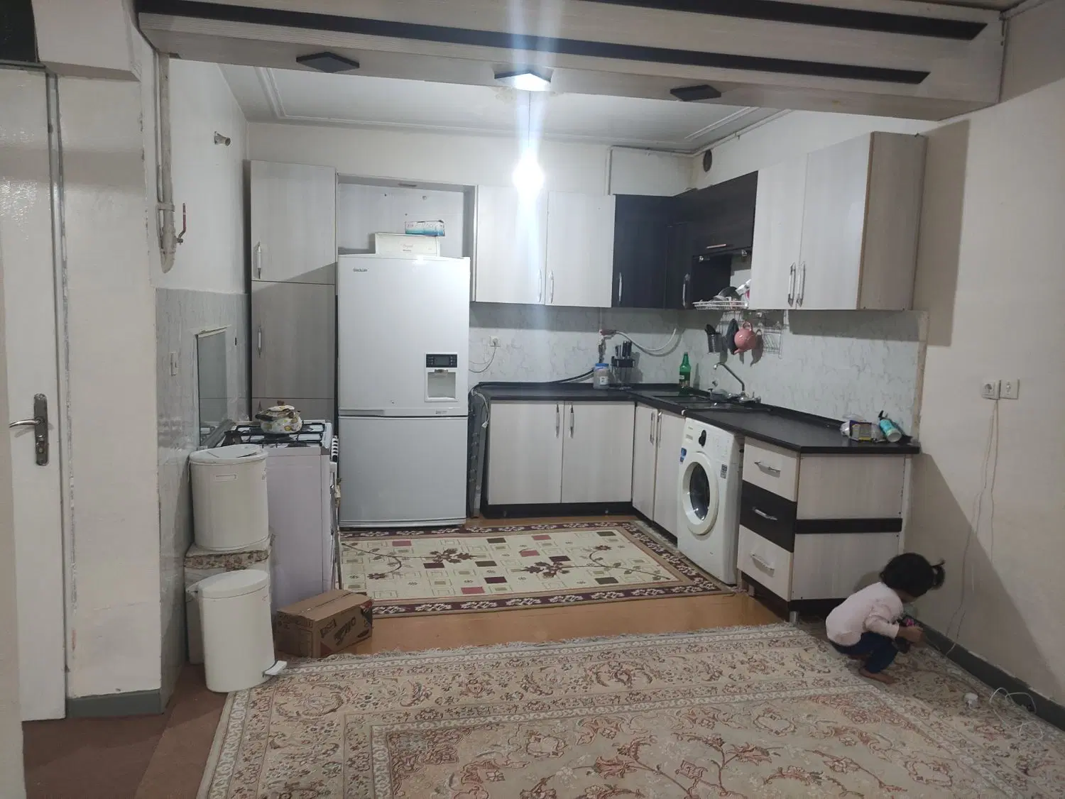 اجاره همکف حیاط و پارکینگ دار
