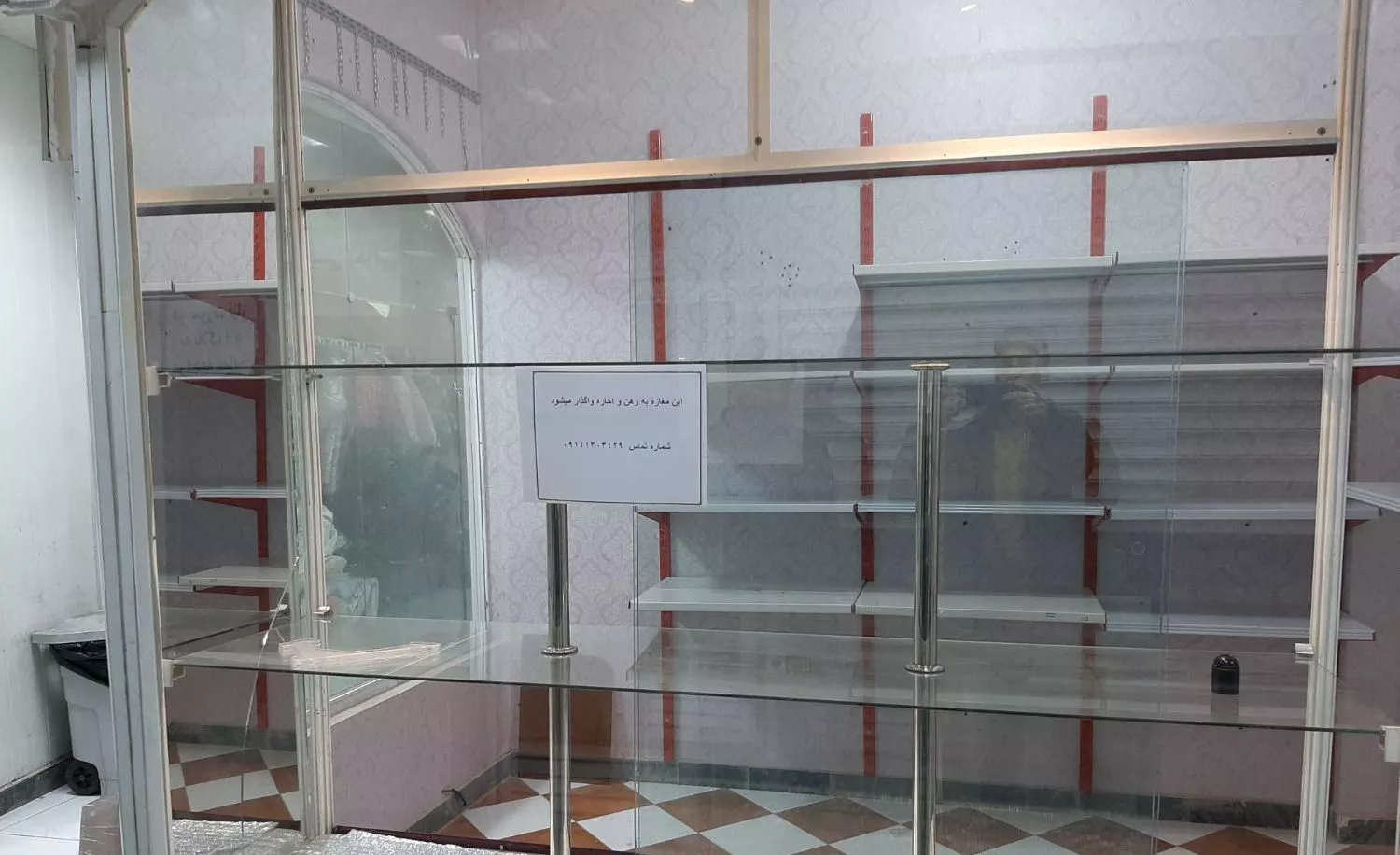 فروش مغازه در مرکز خرید آذربایجان