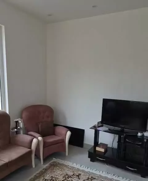 خانه ویلایی ۱۰۰ بنا ۲۰۰ متر حیاط کامل مستقل