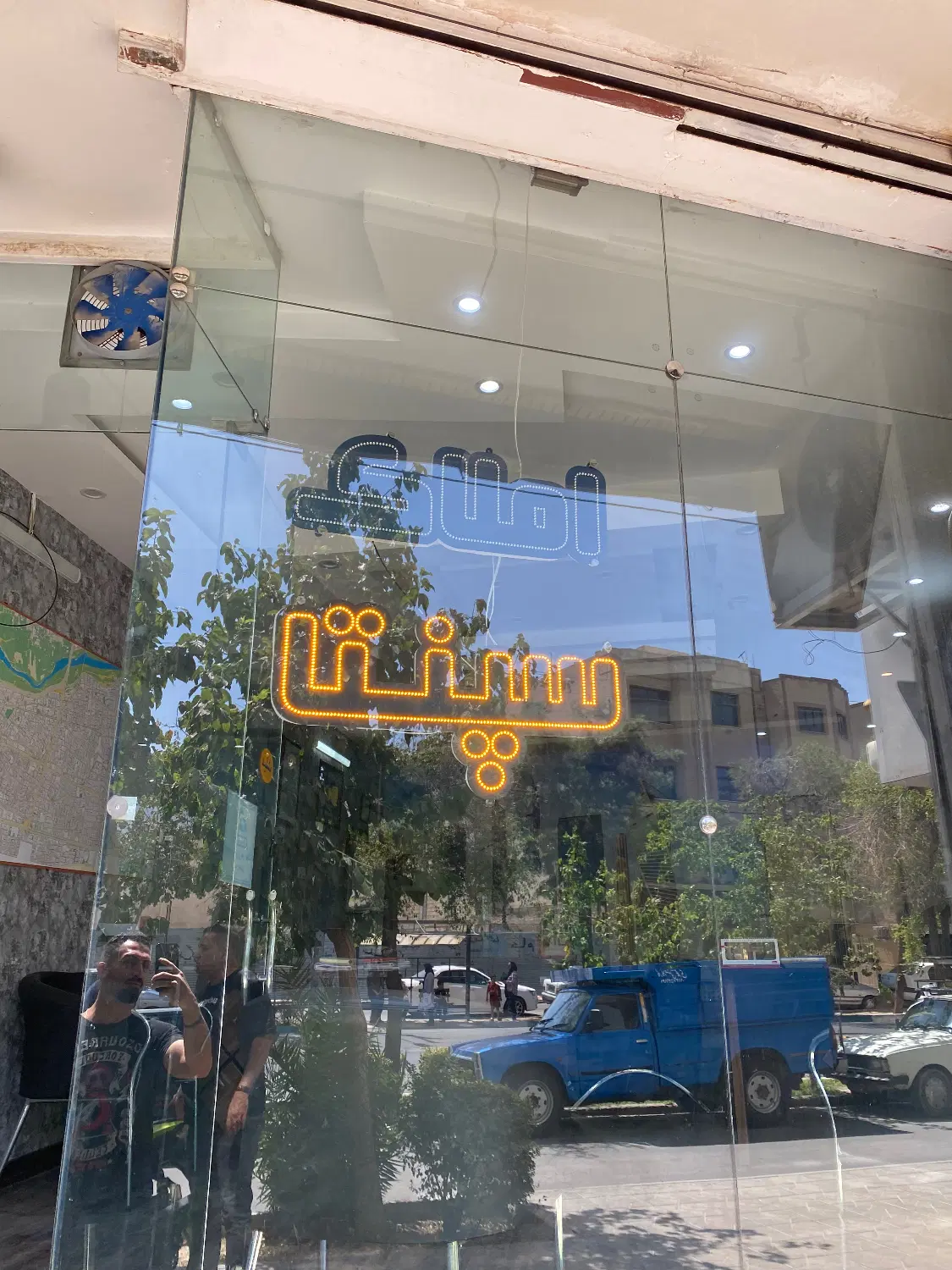 ۱۳۰ متر سه خواب در بلوار ارتش