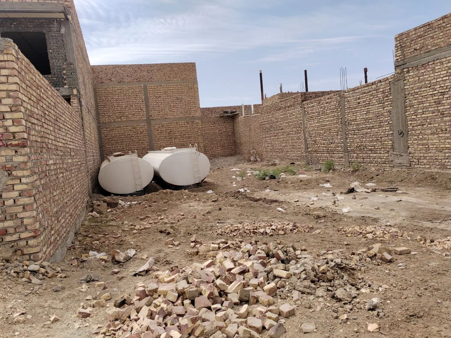 زمین دانشجو12