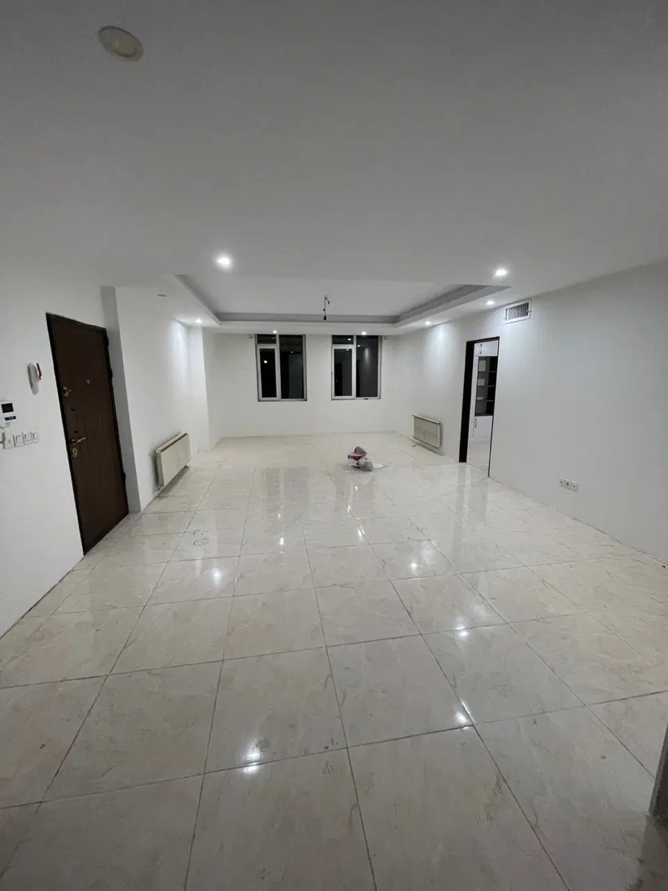 اجاره 115متری فول امکانات شیک و تمیز شهرک فرزان