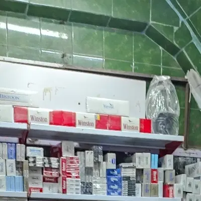 مغاذه 8متری سر چهار راه شیر خورشید