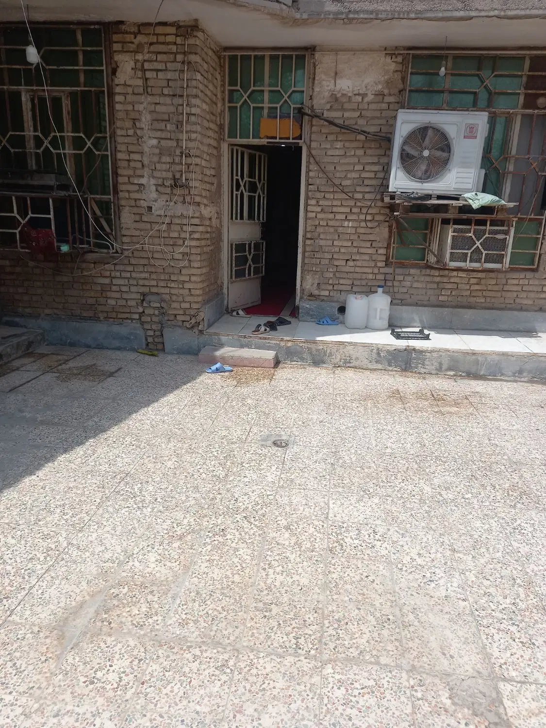 خانه دو طبقه