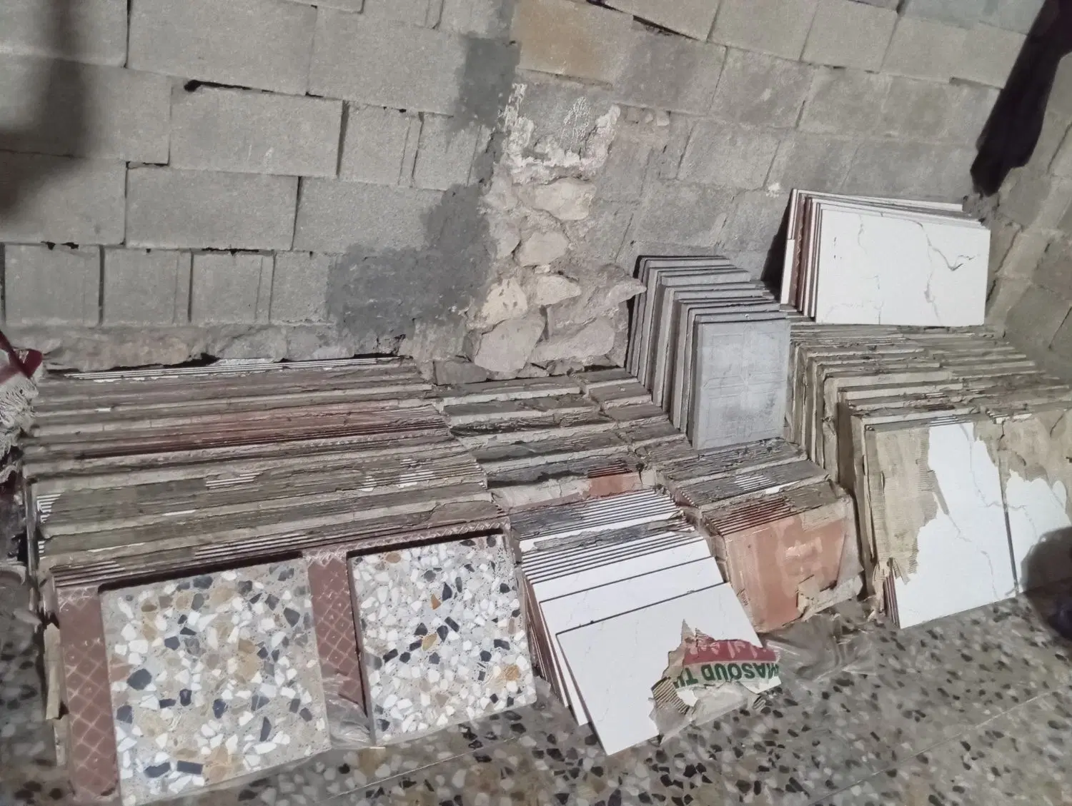 اسکلت نیمه کاره