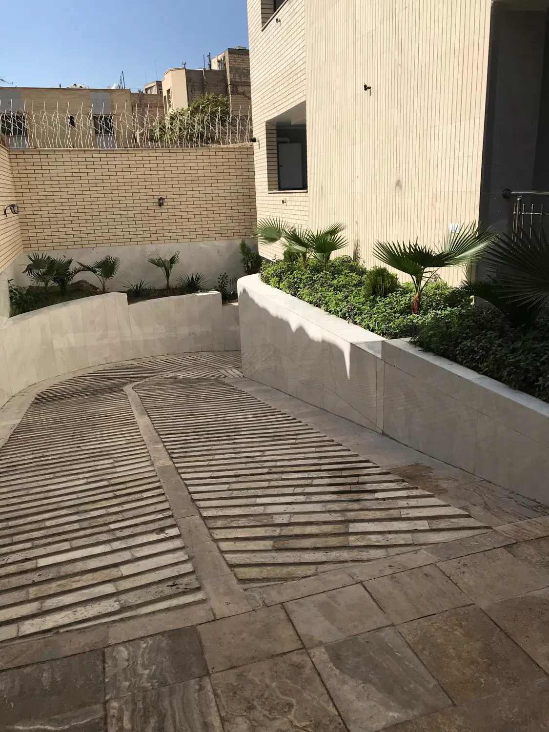 آپارتمان صفر پر نور مرکز شهر